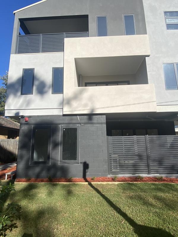 Low Rise Apartment Window Privacy Screen & Balcony Privacy Screen @ Bayswater 